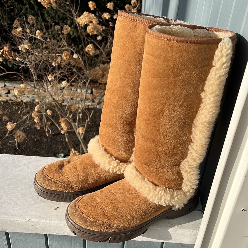 Ugg Sunburst 5218 Tall Boots Chestnut EUC โ๏ธ๐๐ - Picture 6 of 8